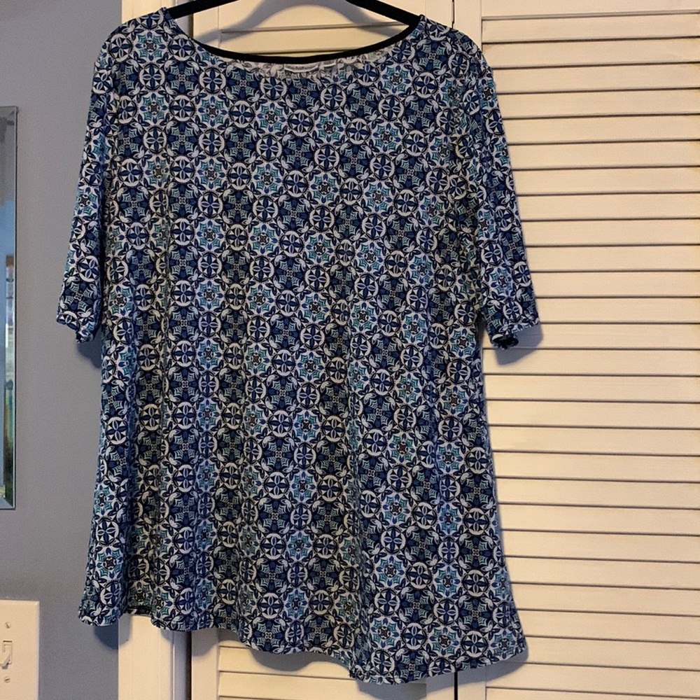 🍒 4/$15 Croft & Barrow Blues Top